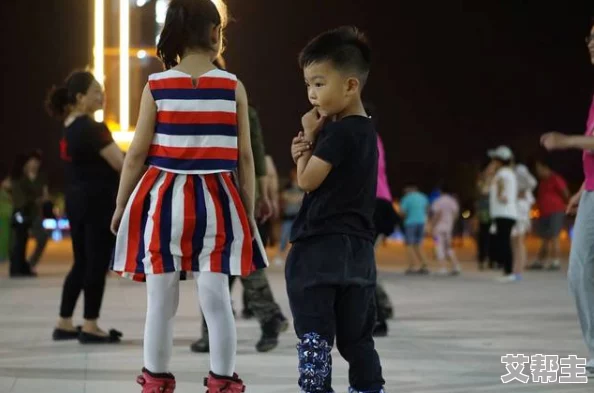 香港澳门A级三级三级全黄：最新动态揭示两地文化交流与影视产业发展的新趋势与挑战